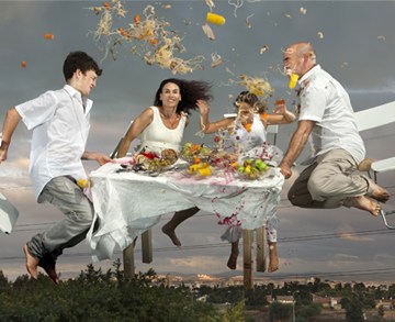 פתיחת תערוכה: יצא מפרופורציות