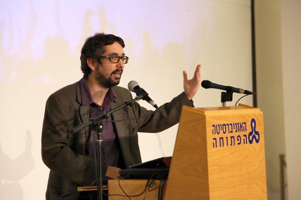 4 מתוך 13
