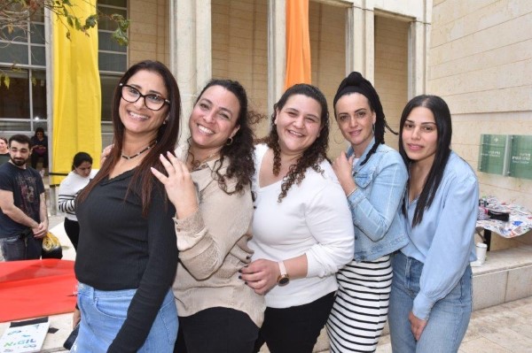 16 מתוך 193